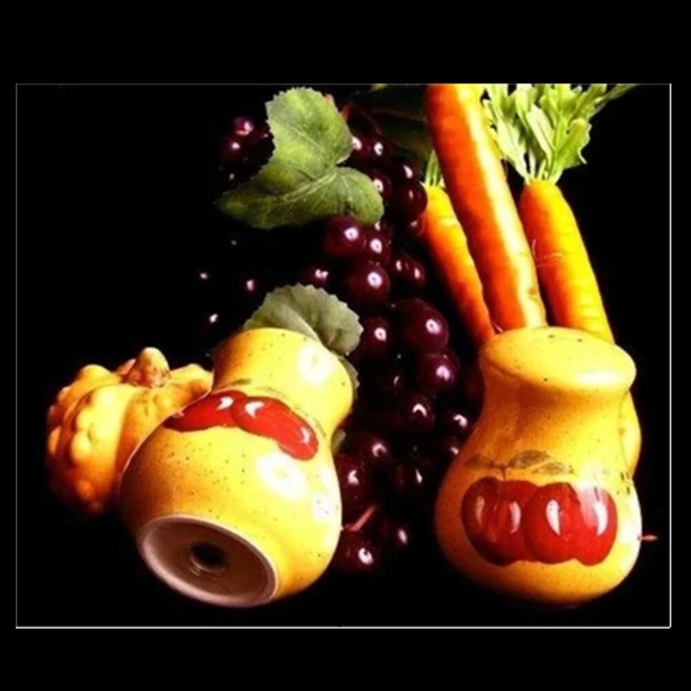 Porcelain Apple Salt & Pepper set 4" tall 26146